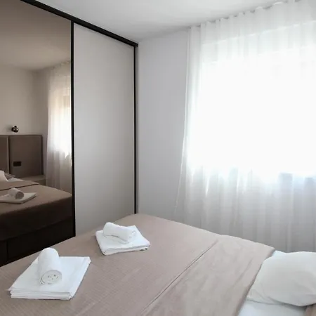 Apartment Sweet Dreams Trogir Exterior photo